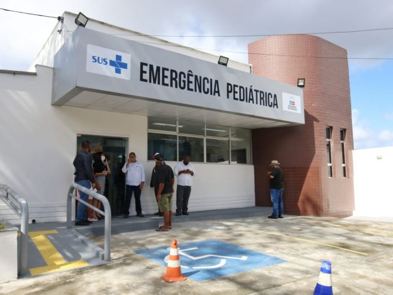 Entrada em locais de serviços públicos começam a exigir comprovante de vacina em toda Bahia nesta quarta 