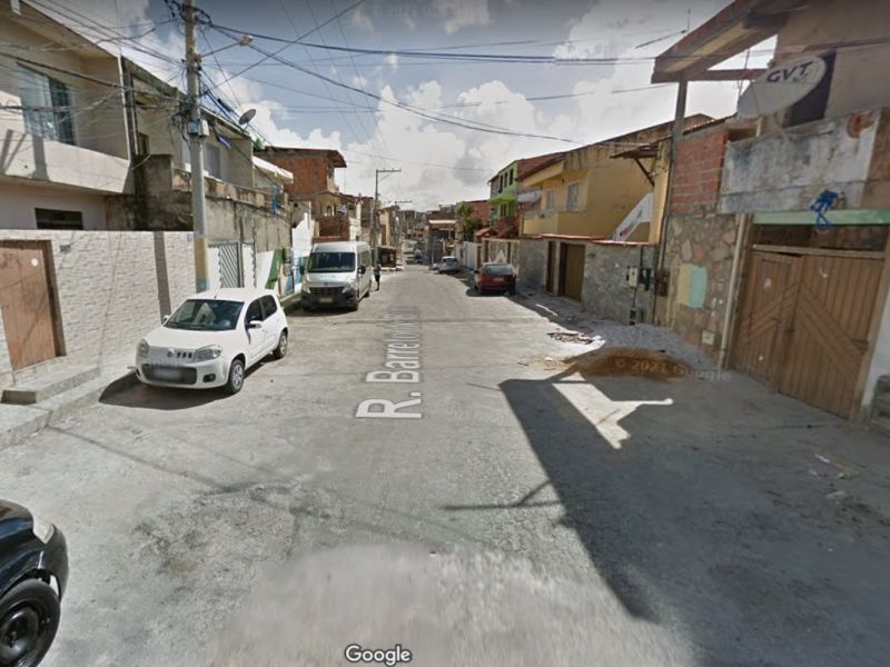 Mãe e criança de quatro anos são baleadas na Boca do Rio